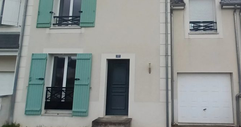 Facade maison type 5 avec garage et jardin à vendre sur La Ville-aux-Dames | Transactions Tours'n Gestion Immo 37