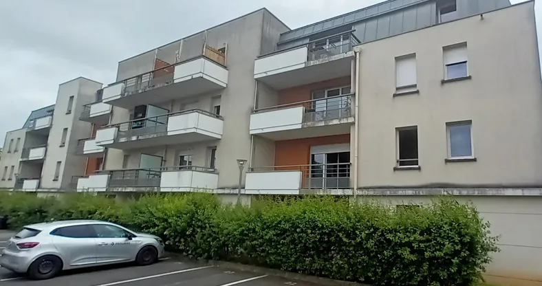 Image facade appartement T2 pour investir sur chambray-les-tours | Transactions Tours'n Gestion Immo 37