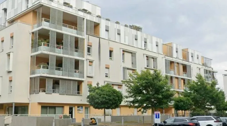 Image facade immeuble avec appartement 65 m2 à vendre sur Tours | Transactions Tours'n Gestion Immo 37