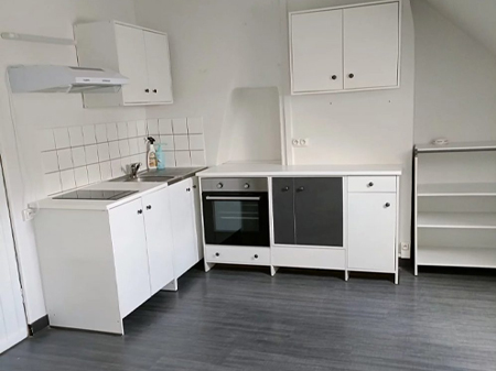 vue pièce principale type 2 à louer sur Centre | Tours'N Gestion Immo 37