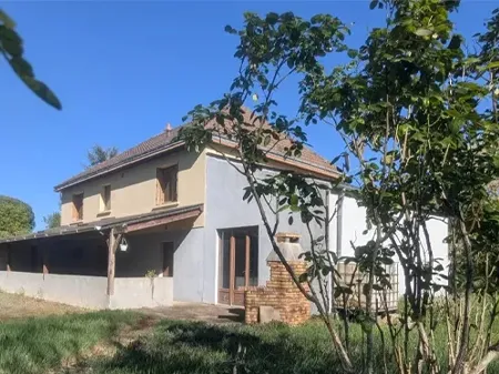 Façade Maison F5 de 80 m² avec beau terrain à vendre sur Chambray-lès-Tours pour résidence principale ou pour investir | Tours'N Gestion Immo 37